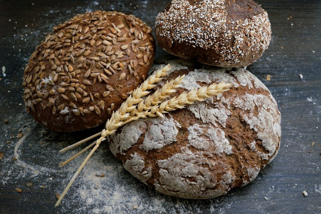 Artisanal Sourdough & Ancient Grains: Einkorn, Spelt, and Wild Fermentation Digestibility