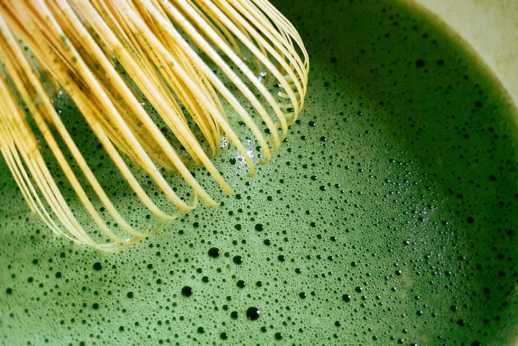 Ceremonial vs Culinary Matcha: Color, Purity, Bitterness 2026