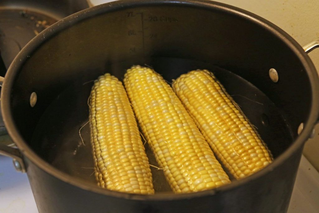 How to Make Gourmet Kettle Corn at Home: Best Popping Oil Temp (2026)